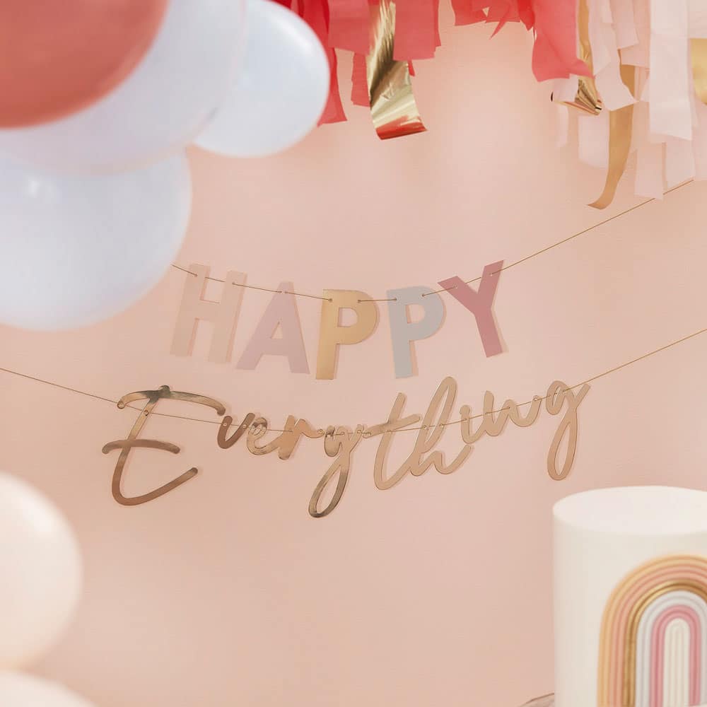 Happy Everything banner i pastell og gull