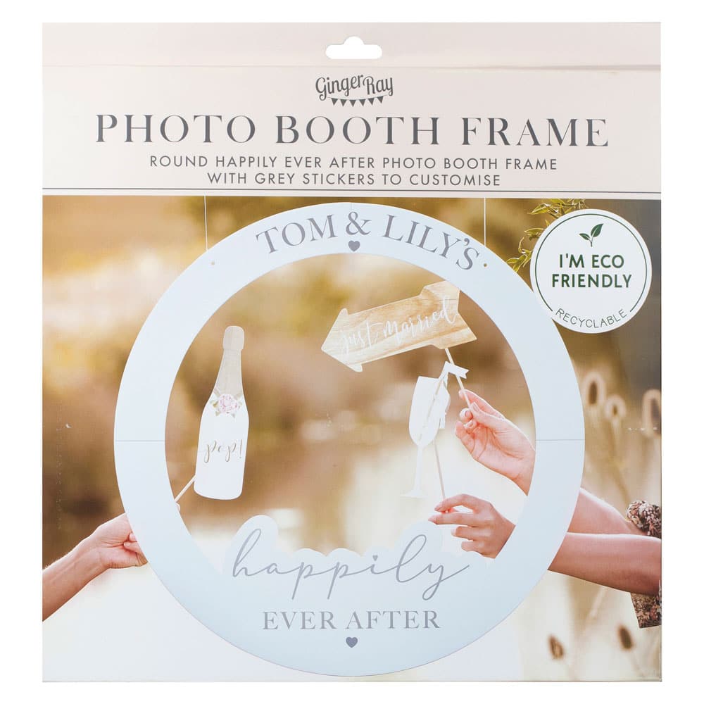 Round frame with customizable letters
