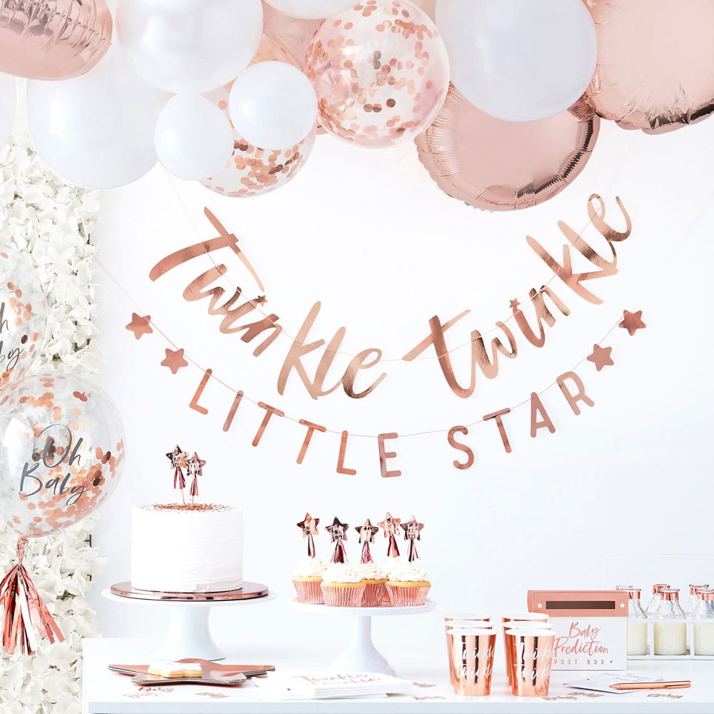 Rosegull baby shower rekvisitter