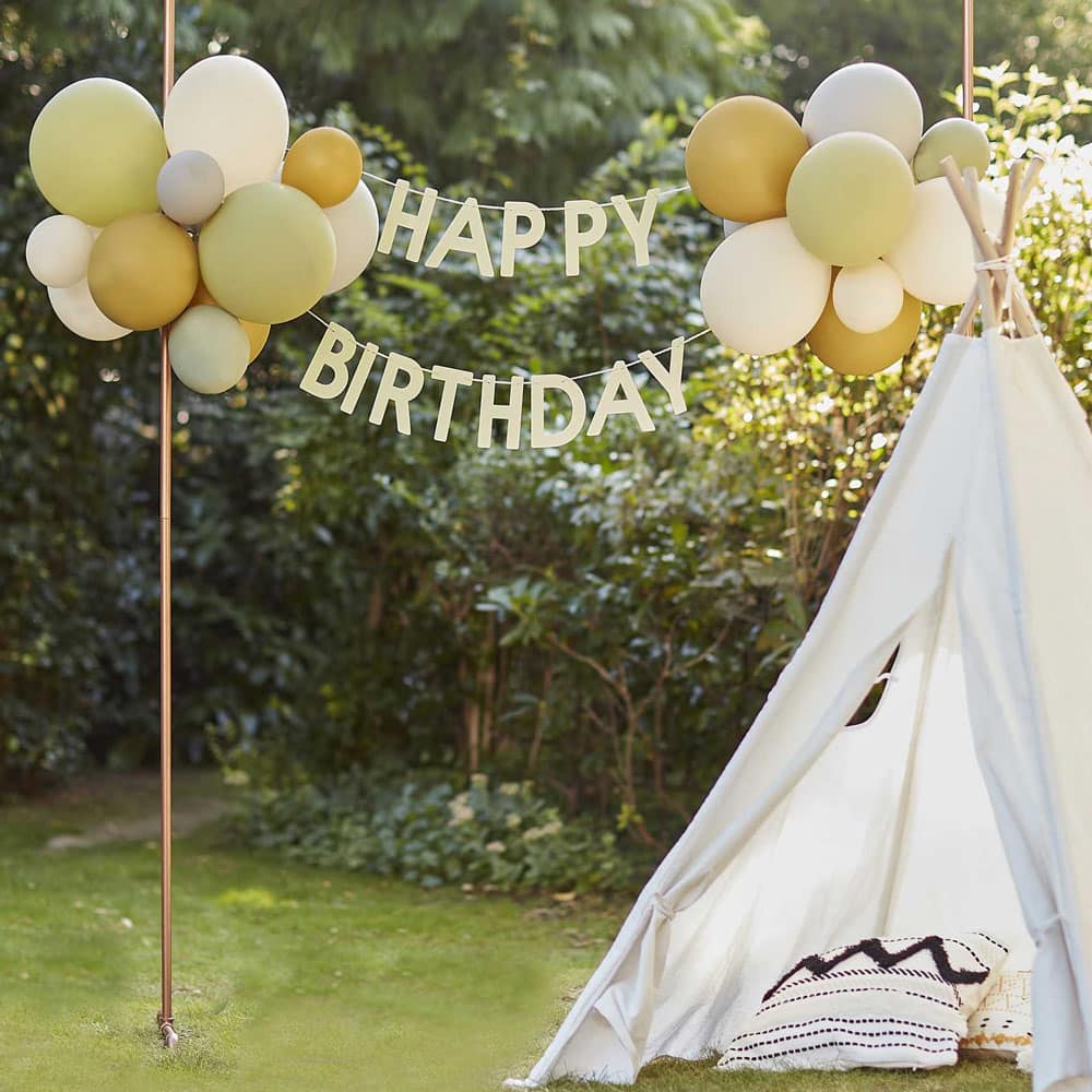 Gratulerer med dagen-banner med 24 ballonger