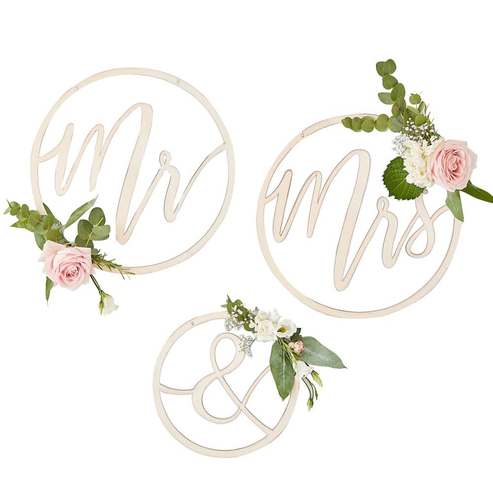 'Mr & Mrs' ringer av tre